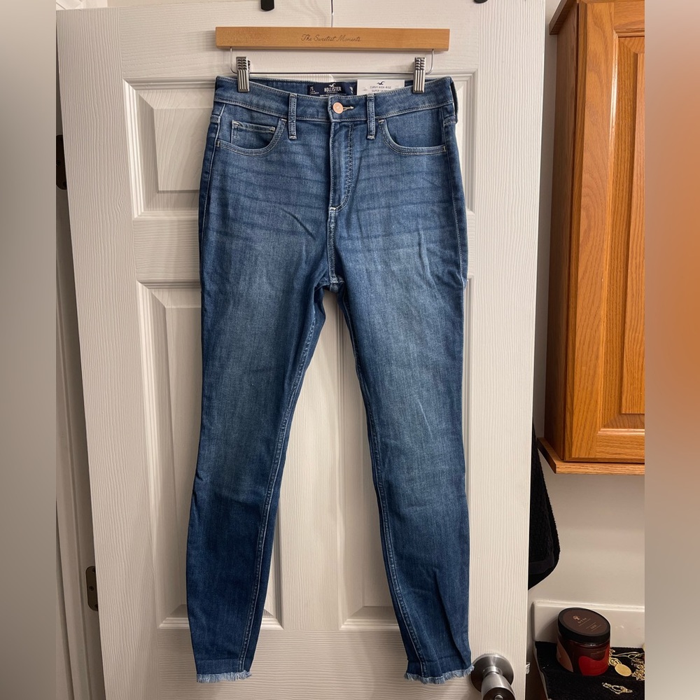 Hollister Curvy high rise jeans